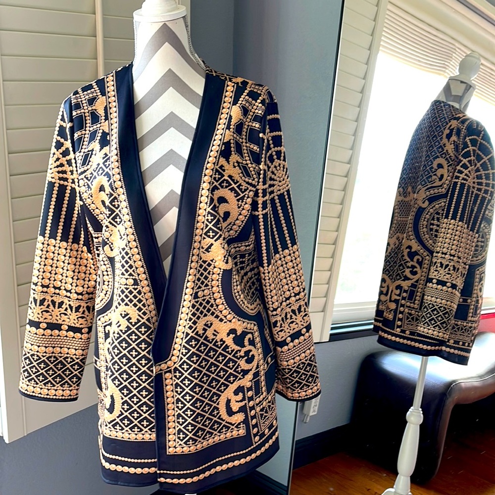 Top or light Jacket